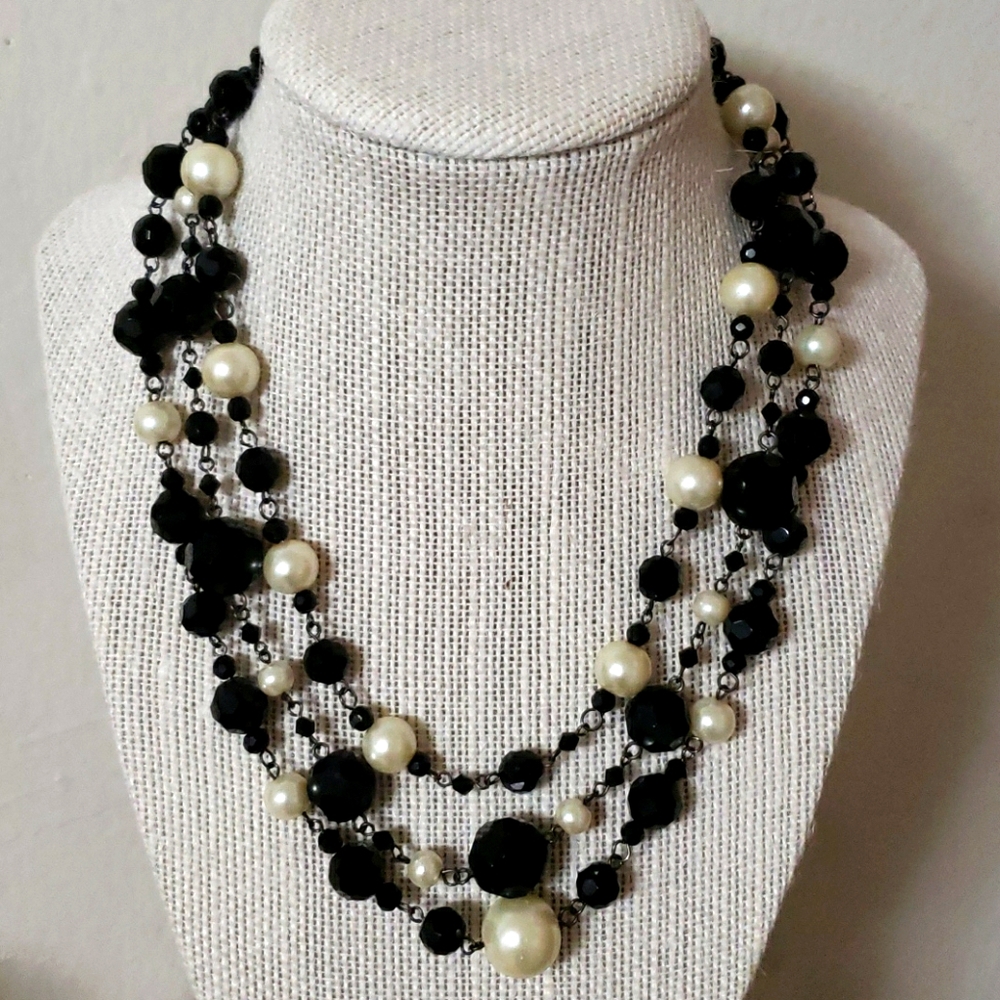 White House Black Market necklace
